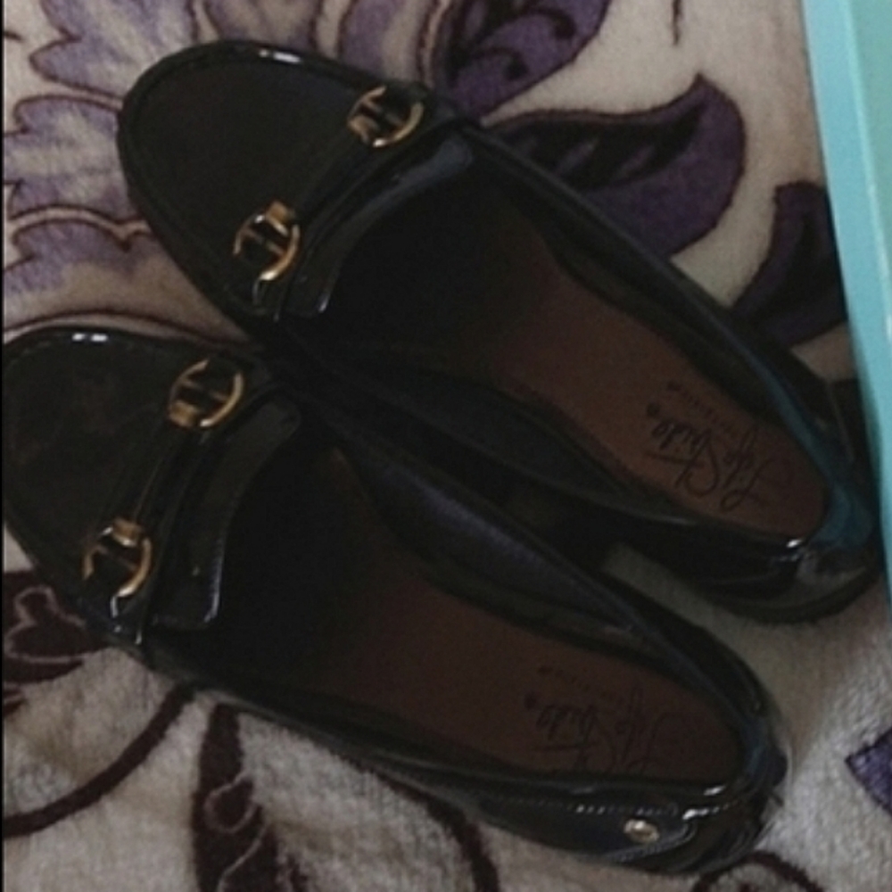 Life stride black patent loafers
